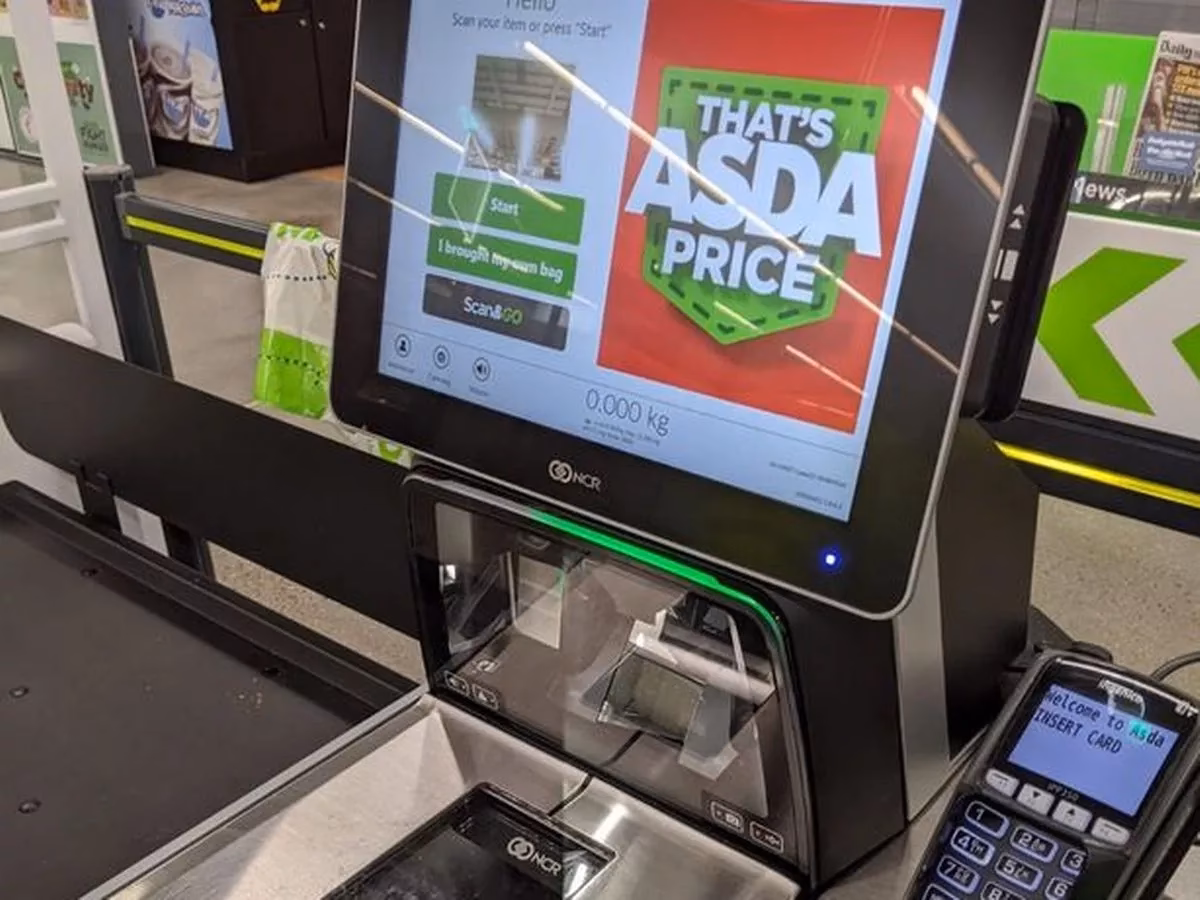 Does Asda have a coin changing machine?