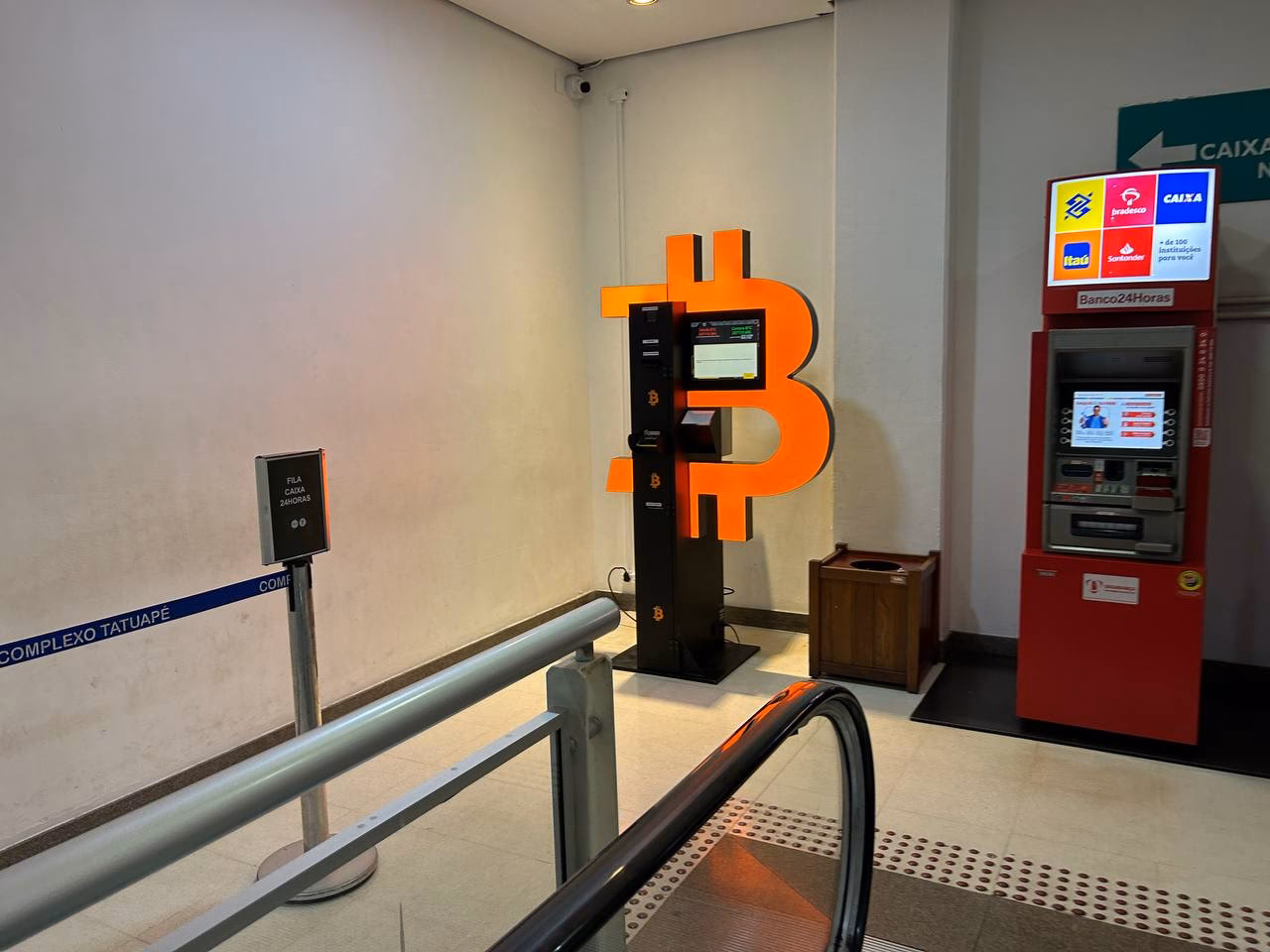 Como sacar Bitcoin no ATM?