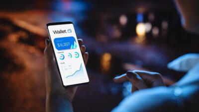 Is Coinbase or Trust Wallet better?