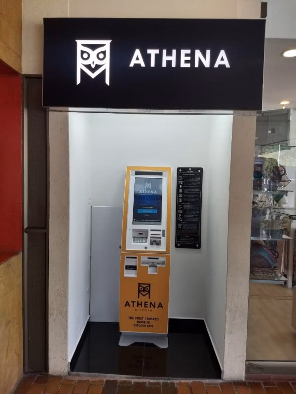 Which ATM is best for foreigners in Colombia?