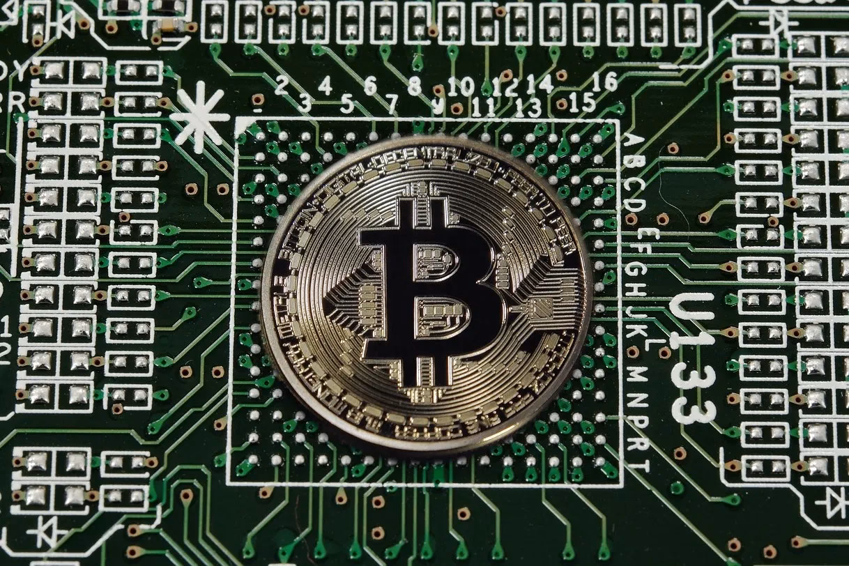 Who makes Bitcoin mining chips?