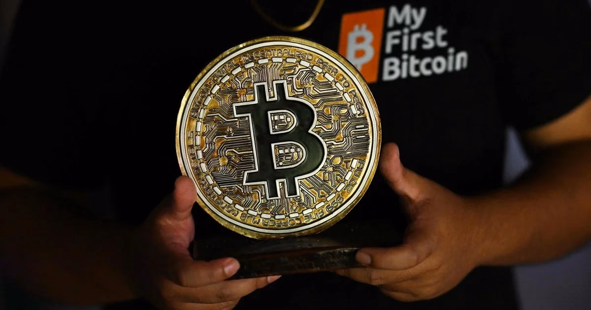 ¿Cuántos bitcoins cuesta una pizza?