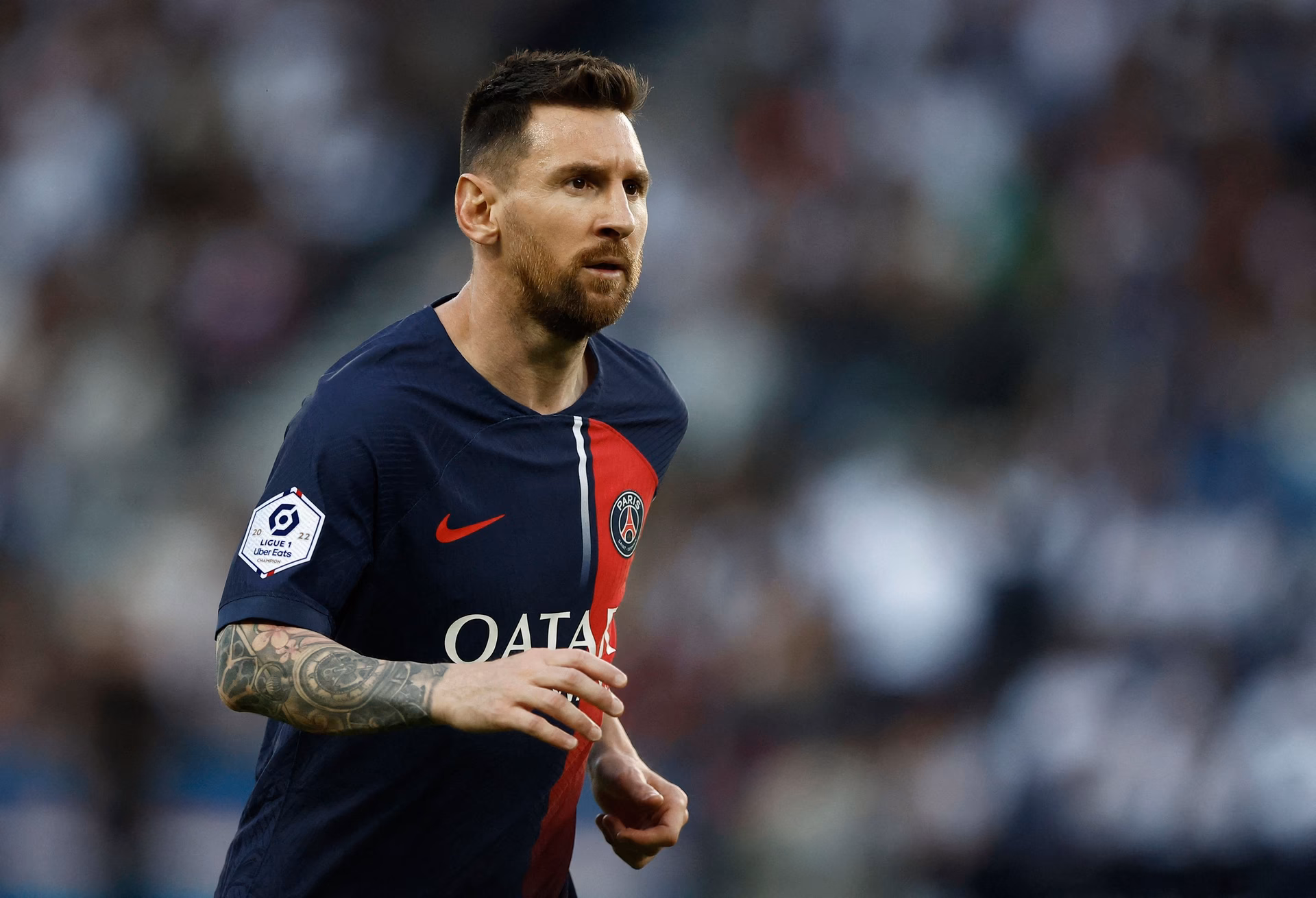 Does Messi get money from Apple?