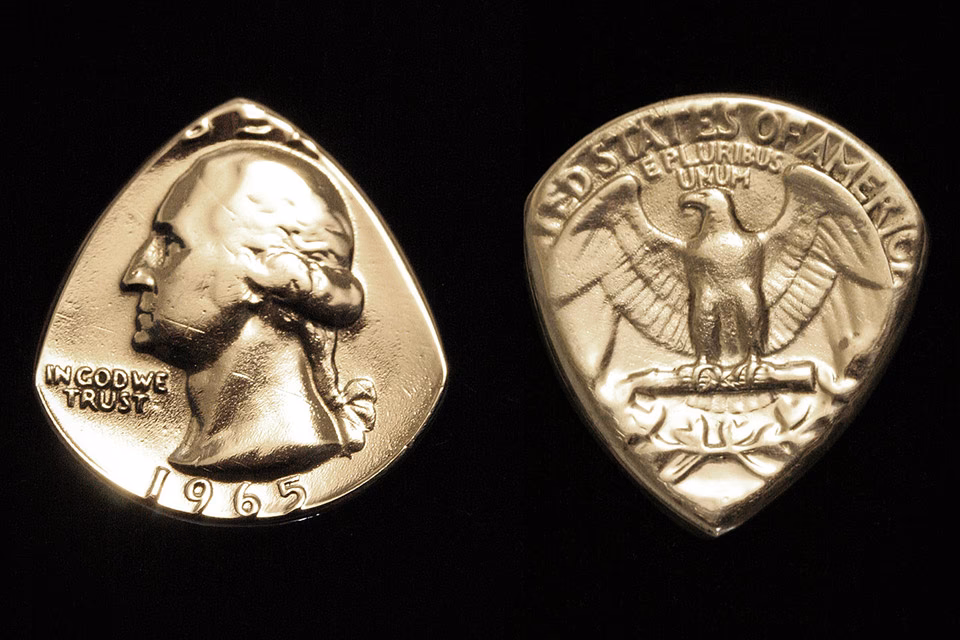 Are coins good guitar picks?