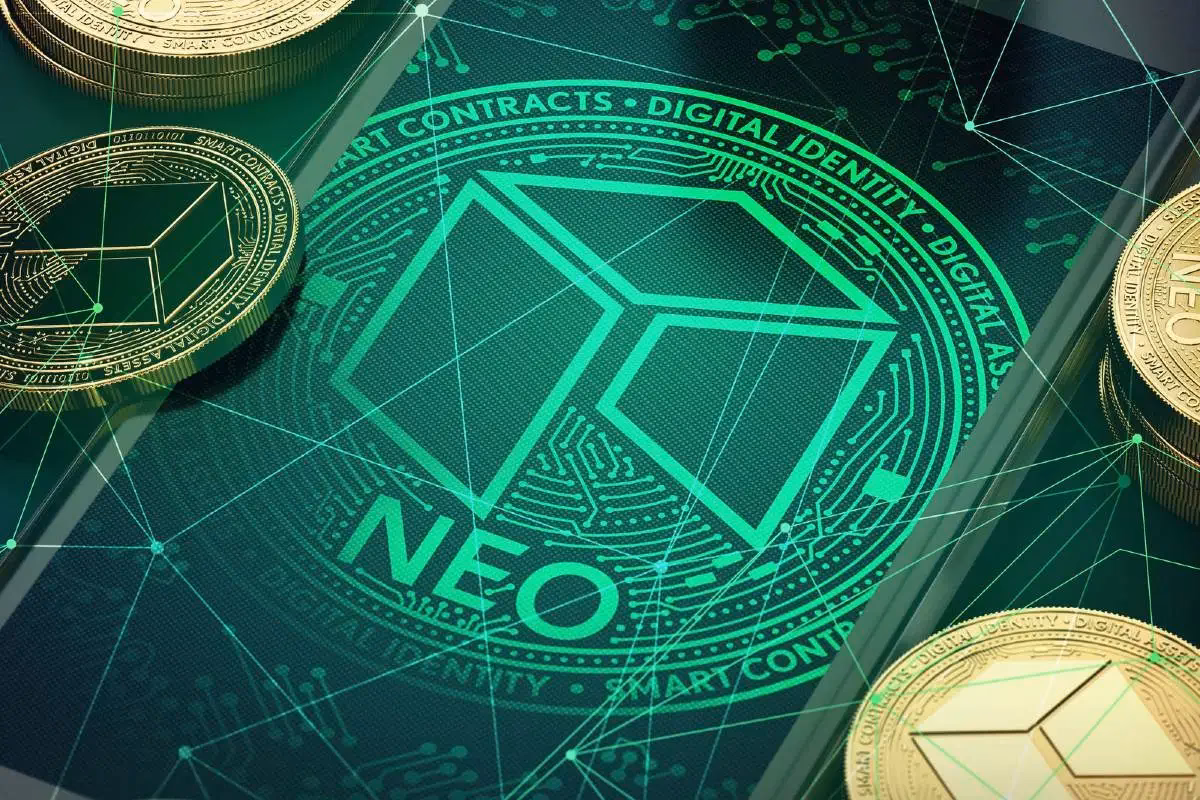 ¿Por qué se está cayendo Neo?