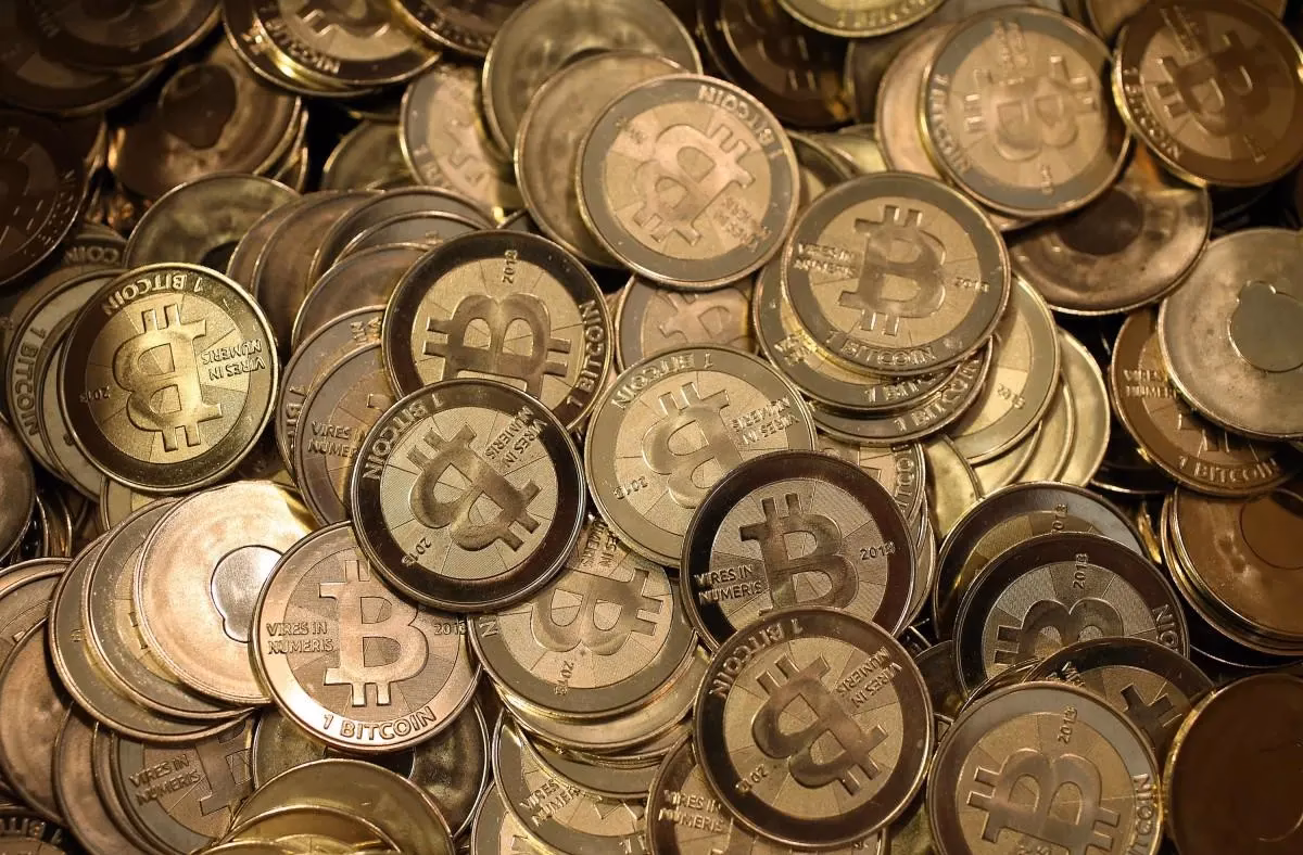 Is Wences Casares involved in Bitcoin?