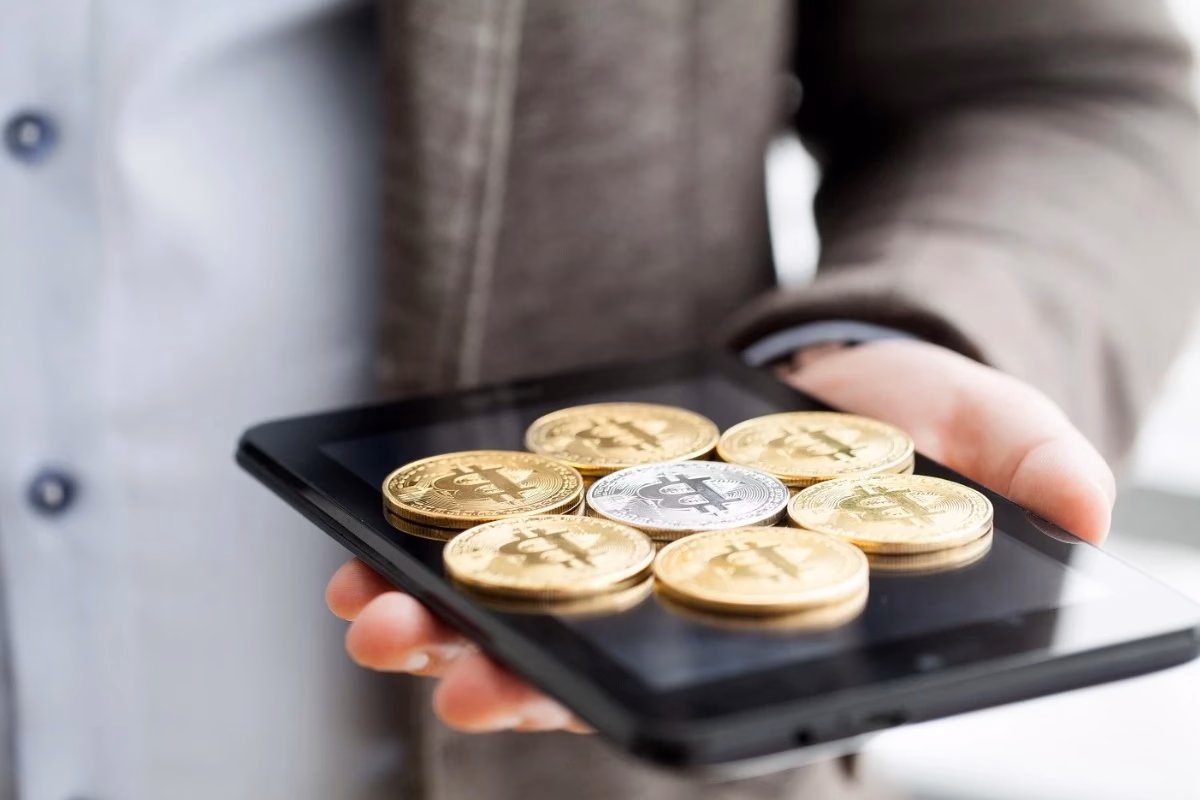 ¿Qué tan seguro es invertir en criptomonedas en Colombia?