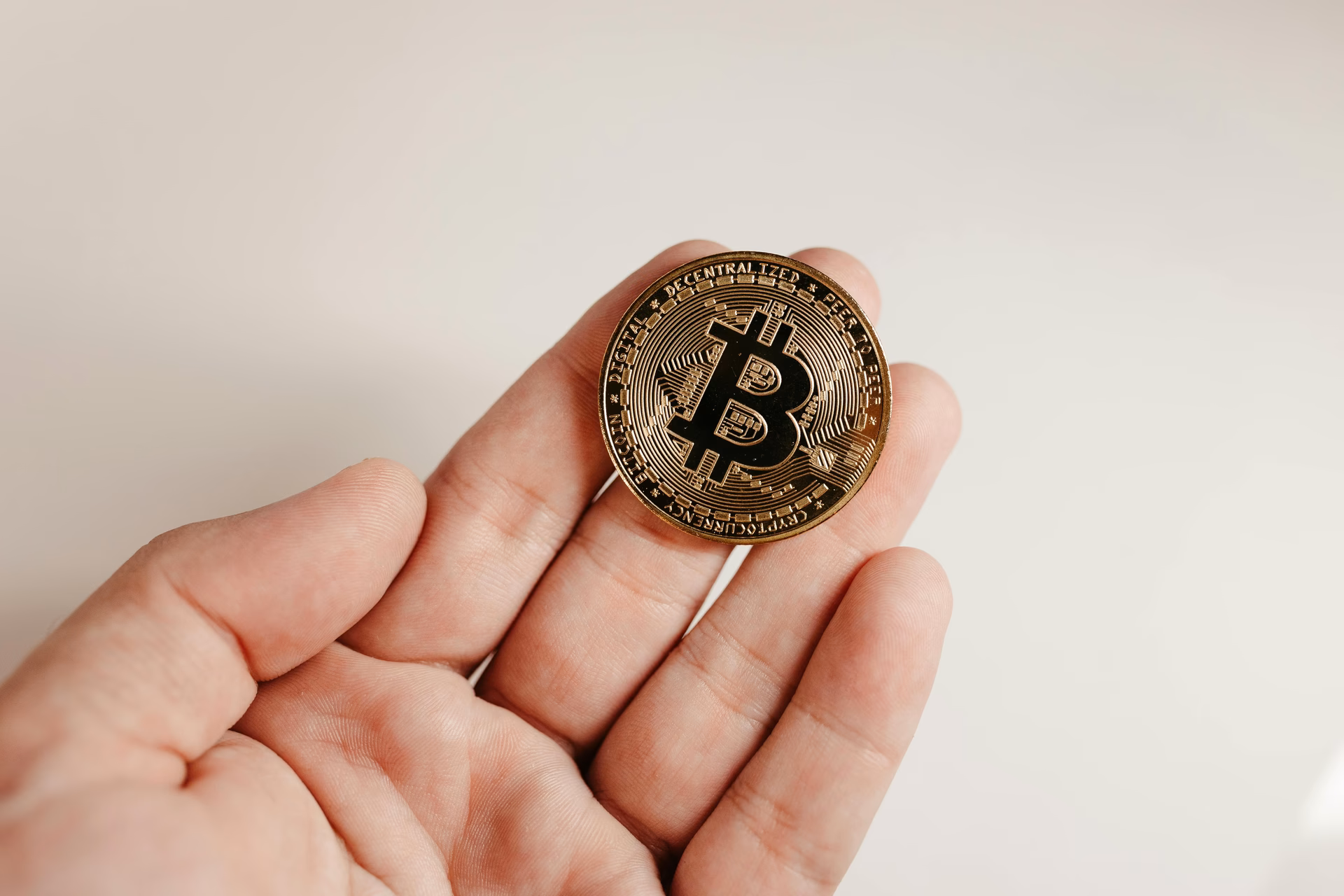 ¿Qué son las criptomonedas y cómo funcionan en el mercado pago?