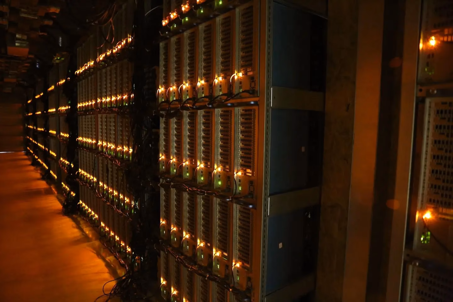 How to withdraw USDT from USDT miner?