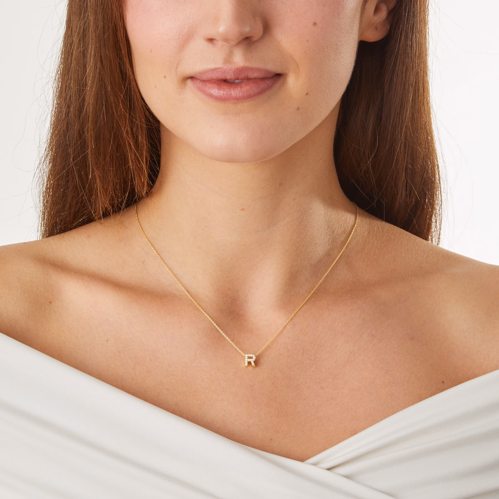 Where did Meghan Markle get her initial necklace?