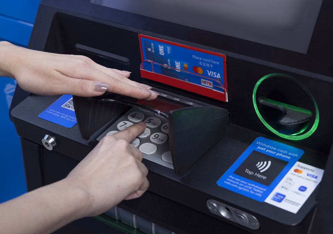 Does UOB have a coin deposit machine?